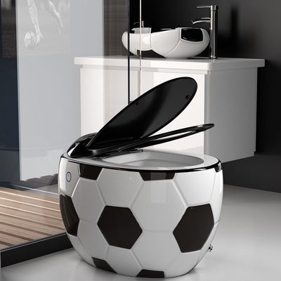 olhar Siphonic do futebol 3D um projeto sem água da caixa do toalete da parte