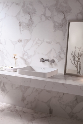 Mão superior contrária branca Art Wash Basin retangular da cor cerâmica do dissipador do banheiro da bacia do tampo da mesa